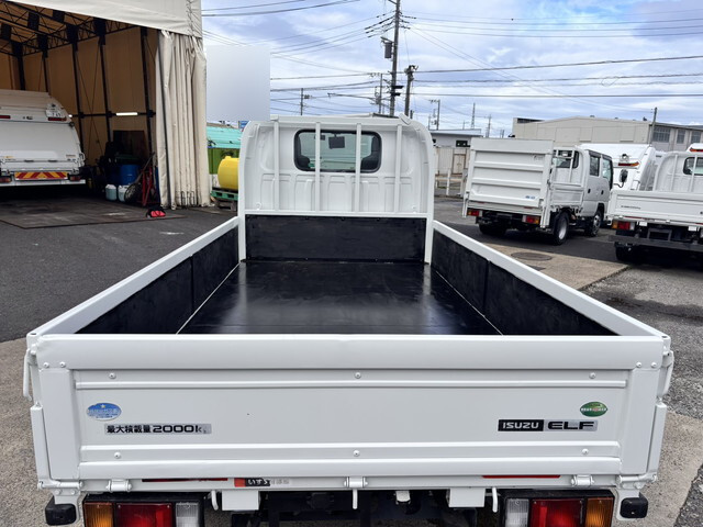 いすゞエルフ平ボディ小型（2t・3t）[写真08]
