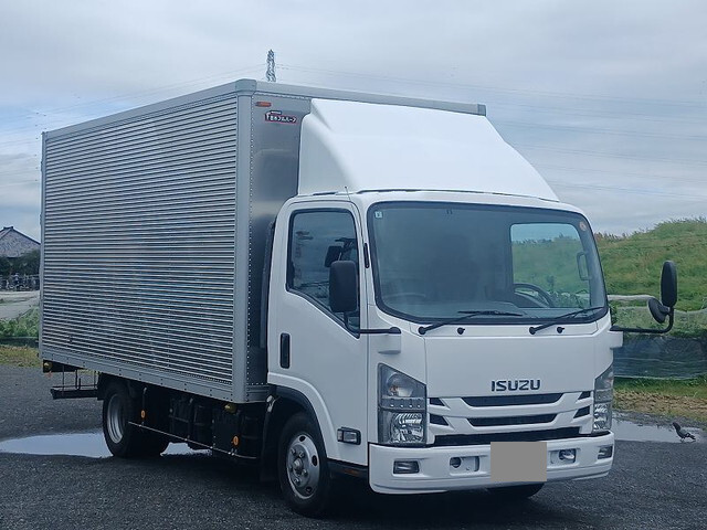 中古エルフアルミバン