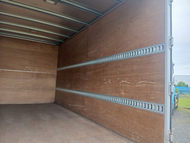 いすゞエルフアルミバン小型（2t・3t）[写真11]