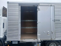 いすゞエルフアルミバン小型（2t・3t）[写真17]