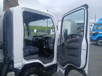 いすゞエルフアルミバン小型（2t・3t）[写真19]