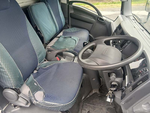 いすゞエルフアルミバン小型（2t・3t）[写真20]