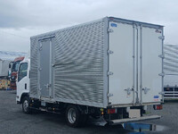 いすゞエルフアルミバン小型（2t・3t）[写真02]