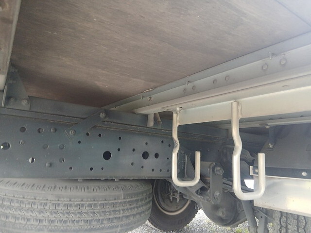 いすゞエルフアルミバン小型（2t・3t）[写真33]