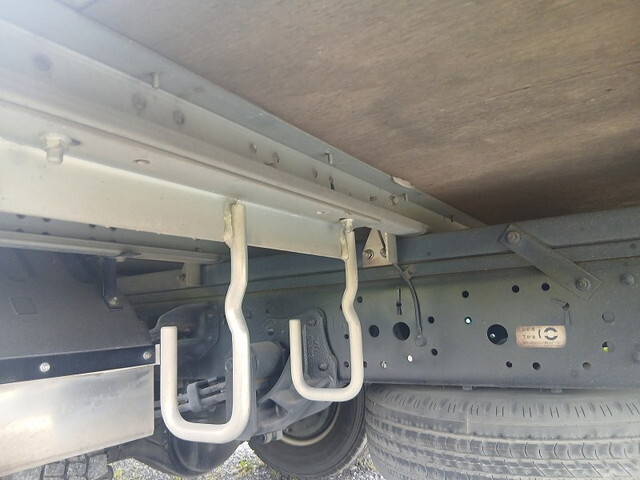 いすゞエルフアルミバン小型（2t・3t）[写真35]