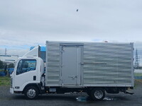 いすゞエルフアルミバン小型（2t・3t）[写真09]