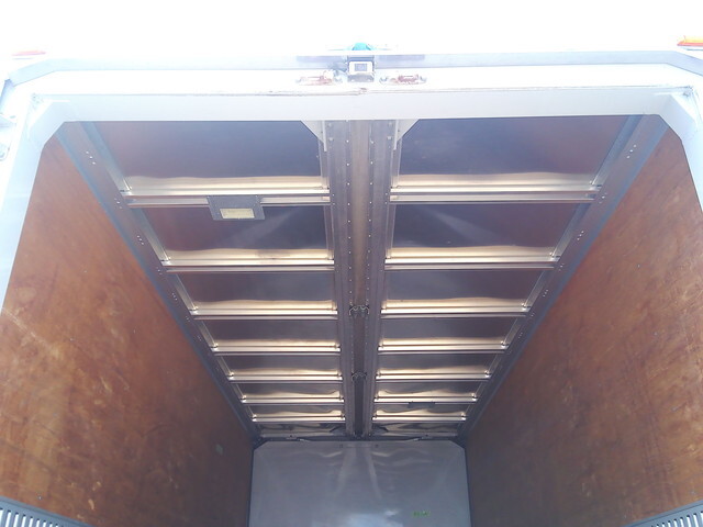 いすゞエルフアルミウイング小型（2t・3t）[写真19]