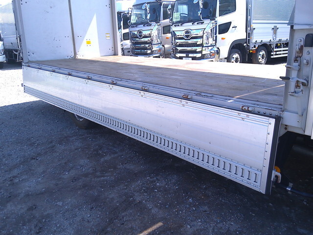 いすゞエルフアルミウイング小型（2t・3t）[写真39]