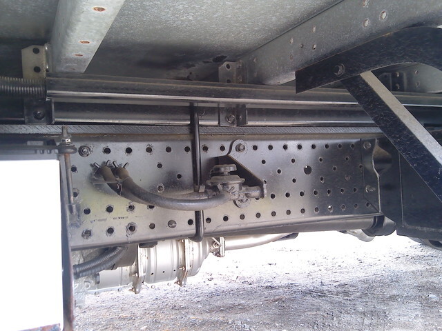 いすゞエルフアルミウイング小型（2t・3t）[写真09]