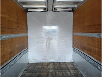 UDトラックスクオンアルミウイング大型（10t）[写真11]