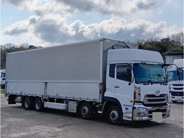 UDトラックスクオンアルミウイング大型（10t）[写真03]