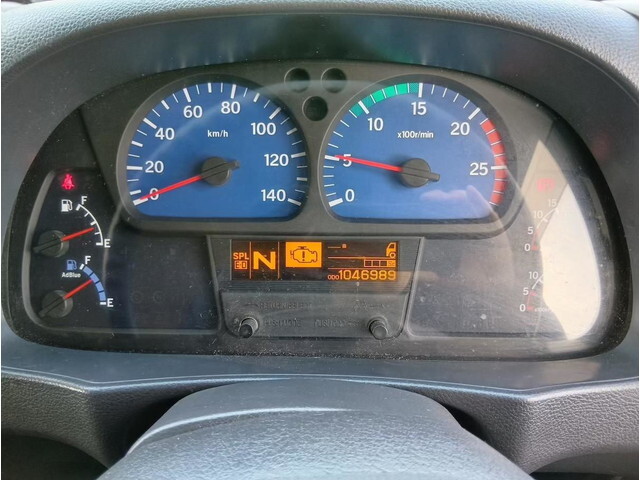 UDトラックスクオンアルミウイング大型（10t）[写真30]