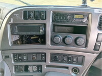 UDトラックスクオンアルミウイング大型（10t）[写真38]