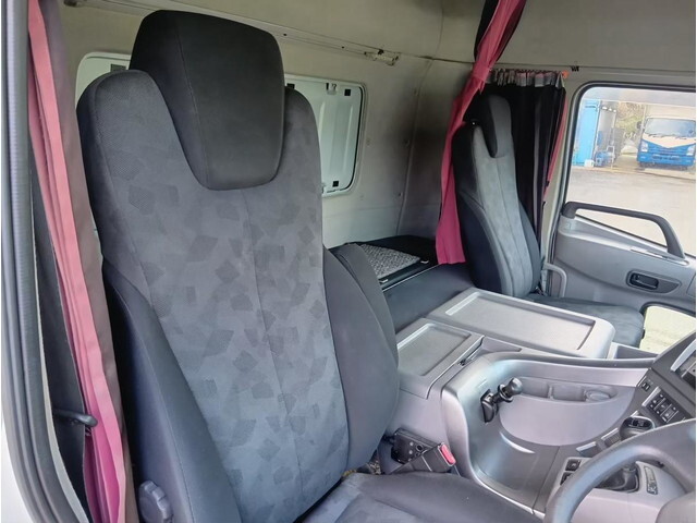 UDトラックスクオンアルミウイング大型（10t）[写真39]