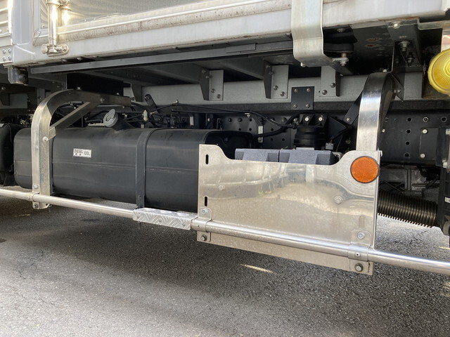 三菱ふそうキャンターアルミバン小型（2t・3t）[写真14]