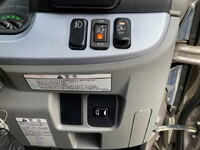 三菱ふそうキャンターアルミバン小型（2t・3t）[写真34]