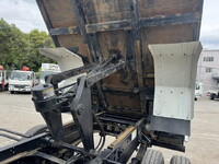 いすゞフォワードダンプ中型（4t）[写真13]