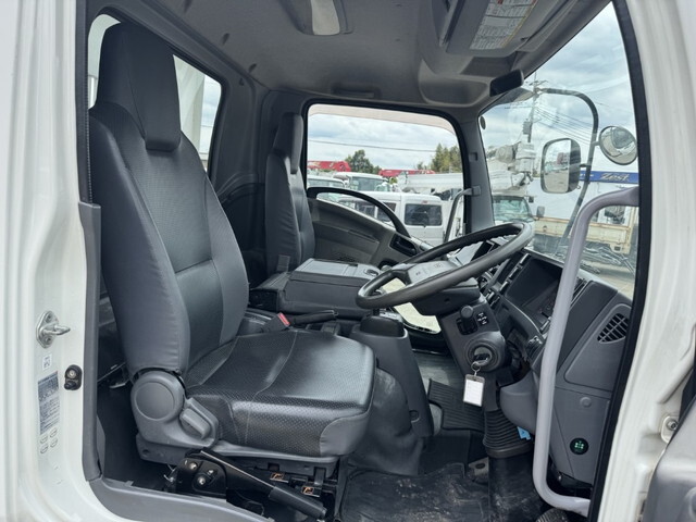 いすゞフォワードダンプ中型（4t）[写真22]