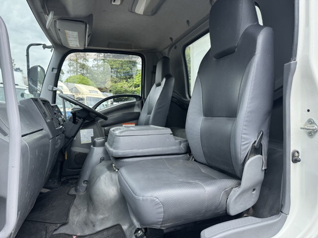 いすゞフォワードダンプ中型（4t）[写真31]