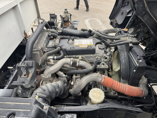 いすゞフォワードダンプ中型（4t）[写真34]