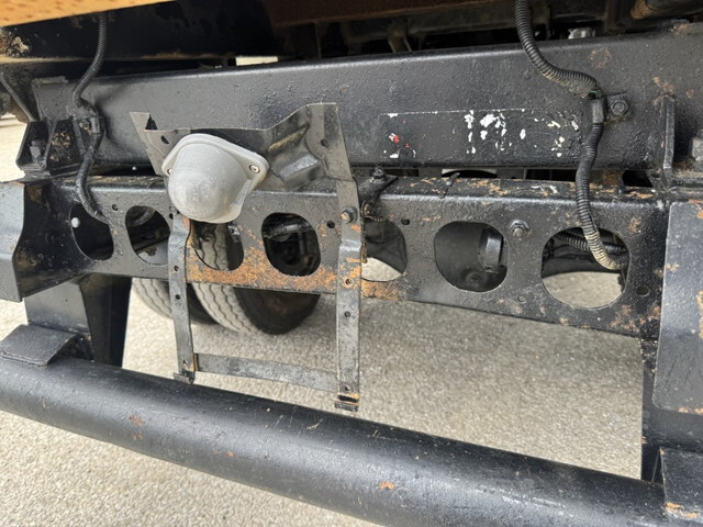 いすゞフォワードダンプ中型（4t）[写真39]