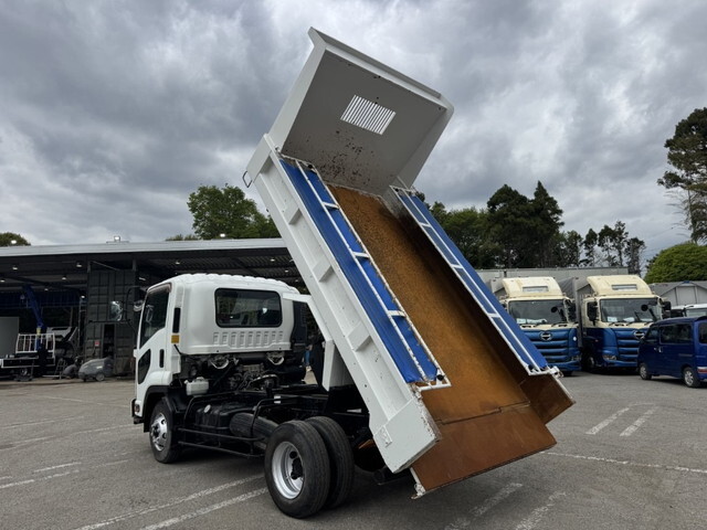 いすゞフォワードダンプ中型（4t）[写真09]