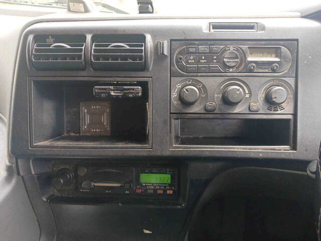 三菱ふそうスーパーグレートアルミブロック大型（10t）[写真24]