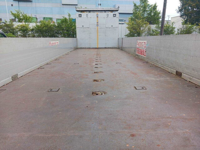 三菱ふそうスーパーグレートアルミブロック大型（10t）[写真06]