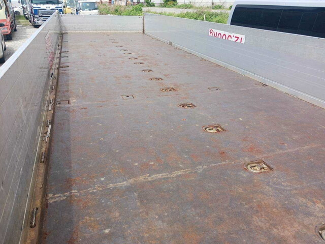 三菱ふそうスーパーグレートアルミブロック大型（10t）[写真09]