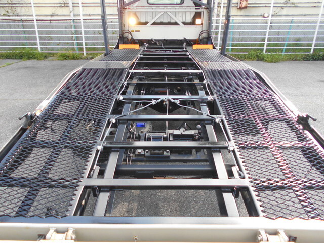 三菱ふそうキャンターキャリアカー小型（2t・3t）[写真14]