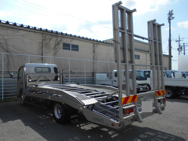 三菱ふそうキャンターキャリアカー小型（2t・3t）[写真02]