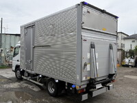 三菱ふそうキャンターアルミバン小型（2t・3t）[写真02]