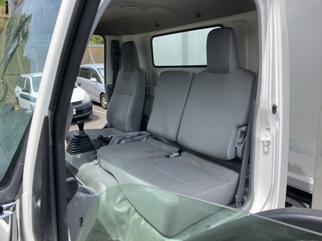 日野デュトロアルミウイング小型（2t・3t）[写真30]