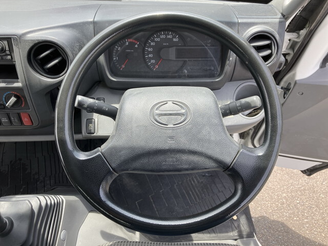 日野デュトロアルミウイング小型（2t・3t）[写真33]