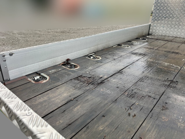 日野デュトロクレーン4段小型（2t・3t）[写真10]