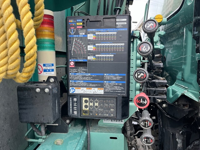 日野レンジャークレーン4段増トン（6t・8t）[写真16]