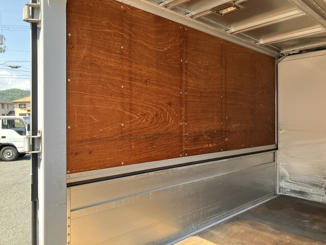 いすゞエルフパネルウイング小型（2t・3t）[写真14]