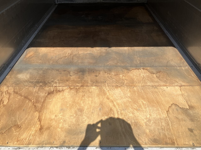 いすゞエルフパネルウイング小型（2t・3t）[写真17]