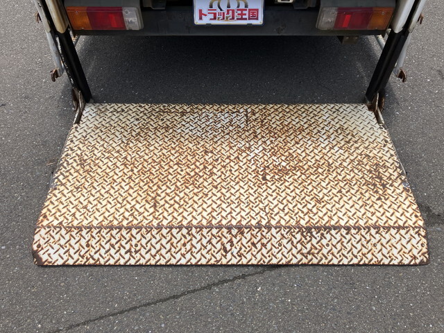 日野デュトロ平ボディ小型（2t・3t）[写真14]