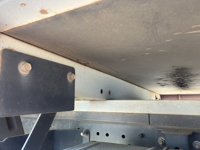 日野デュトロ平ボディ小型（2t・3t）[写真23]