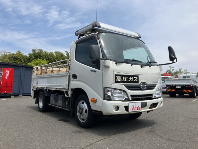 日野デュトロ平ボディ小型（2t・3t）[写真03]
