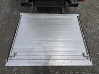 いすゞエルフアルミバン小型（2t・3t）[写真12]