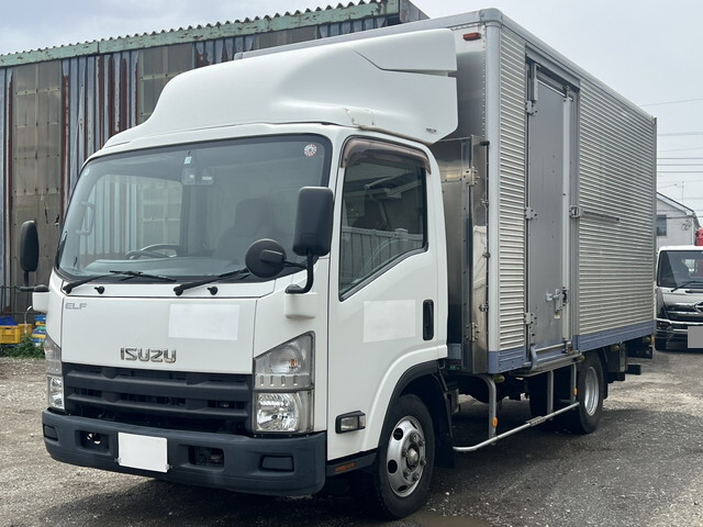 いすゞエルフアルミバン小型（2t・3t）[写真03]