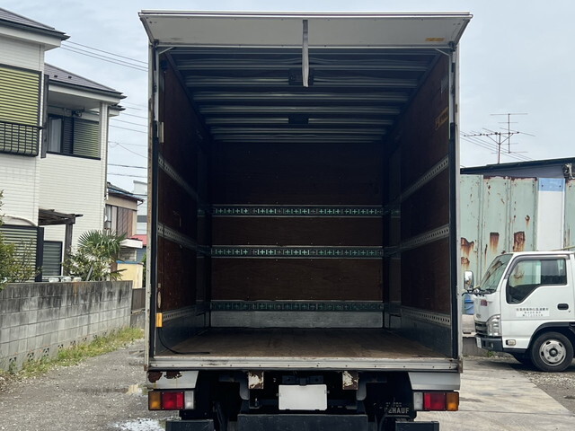 いすゞエルフアルミバン小型（2t・3t）[写真09]