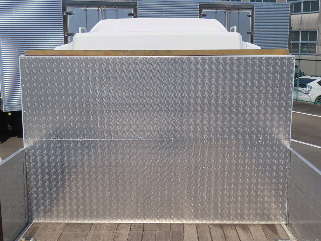 いすゞフォワードアルミブロック中型（4t）[写真30]