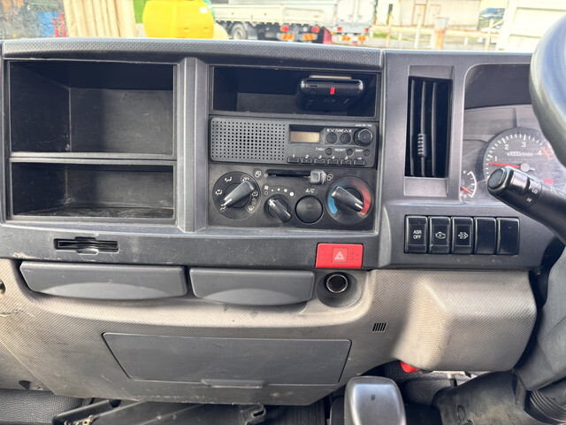 いすゞエルフダンプ小型（2t・3t）[写真34]