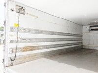 いすゞフォワード冷凍車（冷蔵車）中型（4t）[写真16]