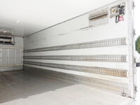 いすゞフォワード冷凍車（冷蔵車）中型（4t）[写真17]