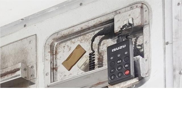 いすゞフォワード冷凍車（冷蔵車）中型（4t）[写真17]