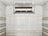 いすゞフォワード冷凍車（冷蔵車）中型（4t）[写真19]